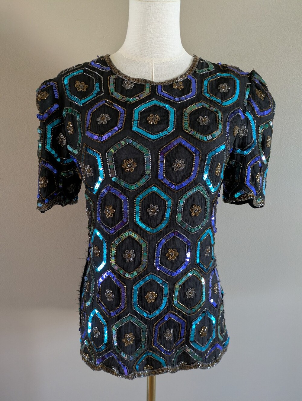 Royal Feelings 100% Silk Black Blue Green Sequin Embellished Short Sleeve Top